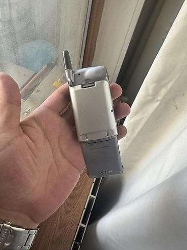 philips xenium 9@9s: Nokia 1, < 2 GB Memory Capacity, rəng - Gümüşü, Düyməli — 2