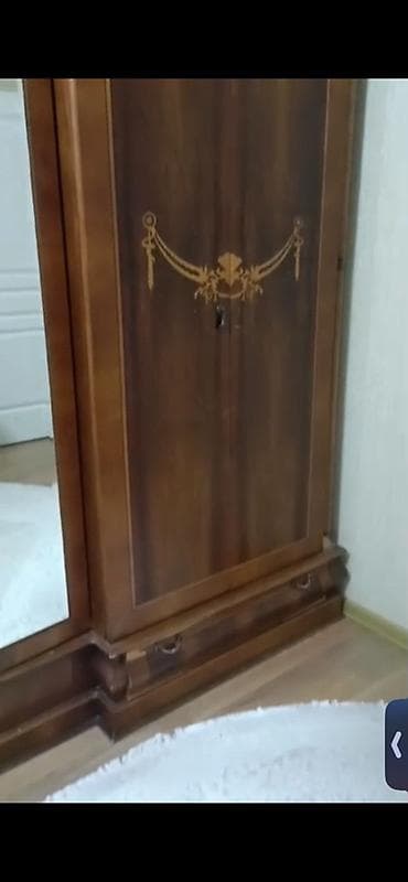 Komodlar: İşlənmiş, Güzgüsüz — 8