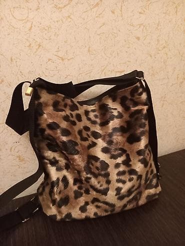 popitli çanta: Leopar naxışlı çiyin çantası,az istifadə olunub.Içi geniş,istifadəsi — 1