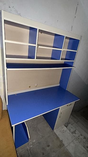 usag stolu: AYNUR 2 💃
Yazı masası satılır 
50 azn qiymət 
Ünvan xırdalan — 1