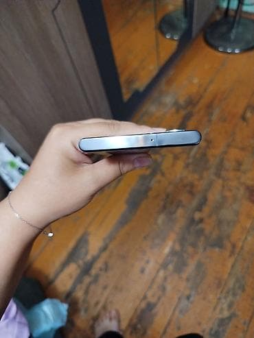 huawei mate 60: Samsung Galaxy S22 Ultra, rəng - Qara, Simsiz şarj — 5