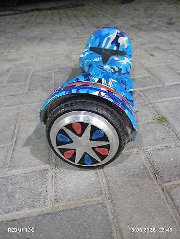 Elektrikli hoverboard – 6.5" təkərlər, LED işıqlı - Korpus: mavi — 2