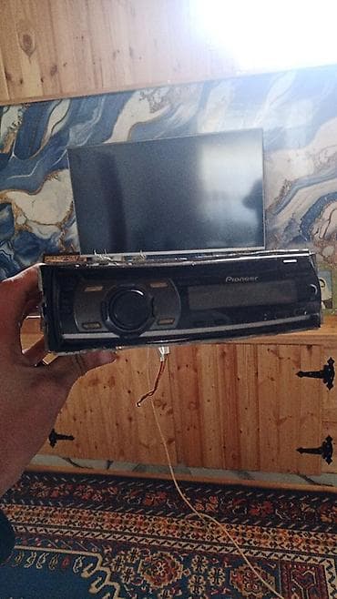 iphone şəkilləri: Maqnitol, Pioneer, AUX — 1