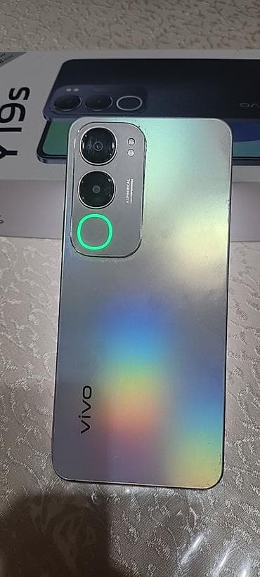 emmi tikis fabriki: Vivo Y19, 128 GB, Face ID — 2