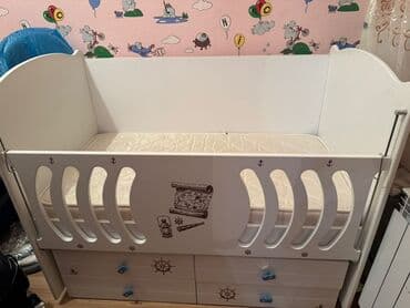 ekran sekilleri oglan ucun: Oğlan və qız üçün, Beşik, Matras ilə, Yellənmə mexanizm ilə — 3