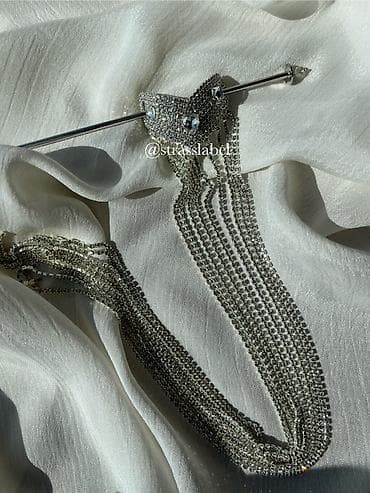 Saç aksesuarı Məhdud saydadır, metrolara çatdırılma ödənişsizdir