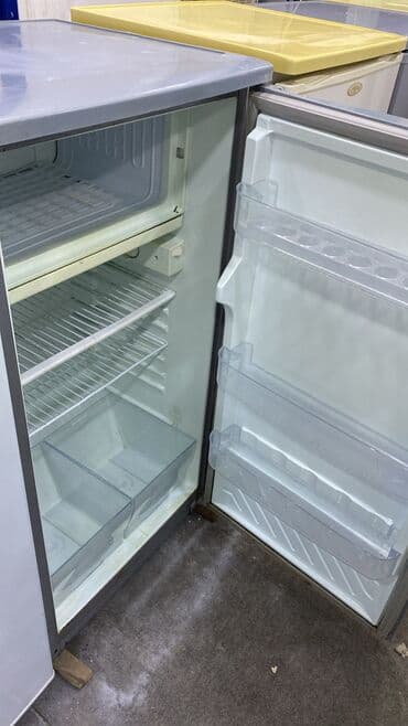 Mətbəx kombaynları və doğrayıcıları: Mini Cinar Soyuducu Satılır, rəng - Boz — 2