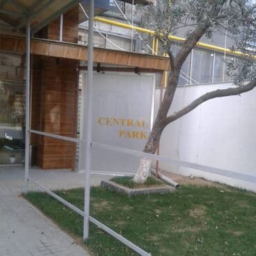 ucbucaq evlər: 2 otaqlı, Yeni tikili, m. Neftçilər, 75 kv. m — 10