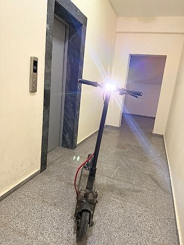 skutur: Elektrik skuter - Qara rəngli şəhər tipli elektrik skuter - Geniş — 4