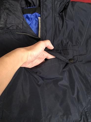 Tünd göy rəngdə kapüşonlu kişi küləkkeşi/yağmurluq Xüsusiyyətlər: - — 5