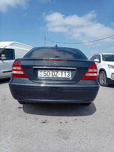 volkswagen tiguan 1 4: Mercedes-Benz C-Class sedan - Kuzov: sedan, tünd rəng - Nömrə: AZ — 4
