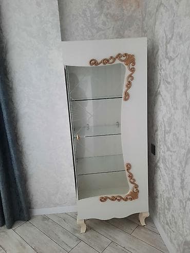 Künc şkaflarlar ve televizor skafi.seliqeli ve cox yaxşı lalafo.az -da Künc şkaflarlar ve televizor skafi.seliqeli ve cox yaxşı