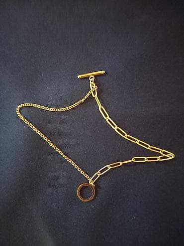 mini çanta: Paslanmaz metaldan rəngli qaşlarla üzük, sırğa, klon dəsti. Və ayrıca — 6