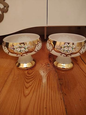 İki ədəd dekorativ şirniyyat/kup dessert qabı dəsti. cutu 40 azn -
