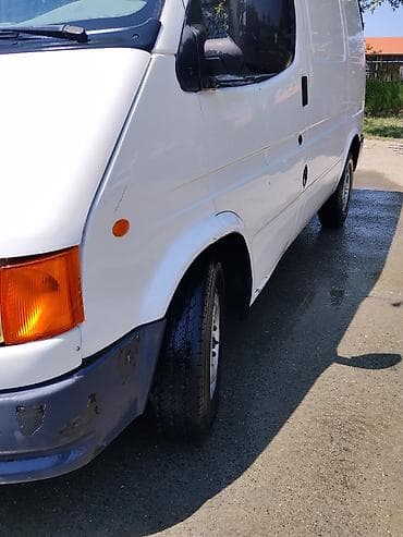 tranzit ford: Ford Transit: 2.5 l | 1998 il 360000 km Van body type — 3