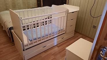 Oğlan və qız üçün, Dördbucaq, Beşik, Matras ilə, Yellənmə mexanizmsiz