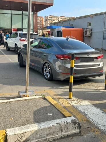 hyundai elantra 2017: Hyundai Elantra: 2 l | 2018 il Sedan — 11