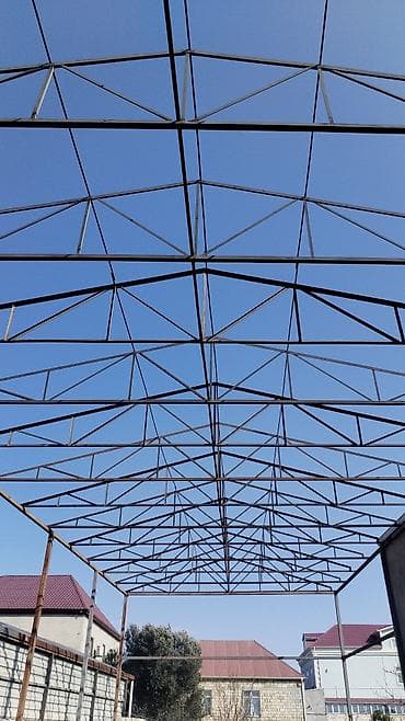 süt: Metall karkas – həyətyanı sahə üçün səmballı örtük konstruksiyası - — 2