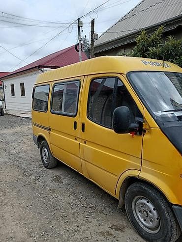 volkswagen polo v: Sarı rəngli sərnişin mikroavtobusu13 neferlikdir maraqlanan olsa əlaqə — 1