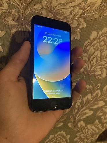 IPhone 8, Qara, Barmaq izi