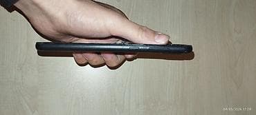 Bele bir telefon satilir Ekran cixarilip Qalan her şey yerindedir Real — 3