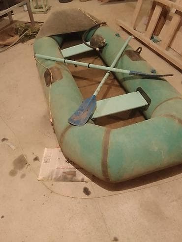 yaşıl lazer: Şişmə qayıq – kürekli, 2 yerlik Xüsusiyyətlər: - Material: qalın — 2