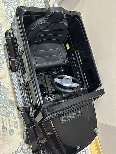 Uşaq üçün elektrikli minik maşını – Mercedes G-Class üslubunda, qara — 3