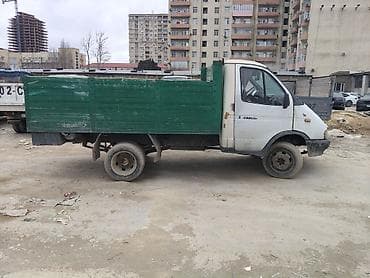 maşın şuşəsi: Yükdaşıma üçün prizmatik kuzovlu kiçik tonnajlı yük maşını. Texniki — 3