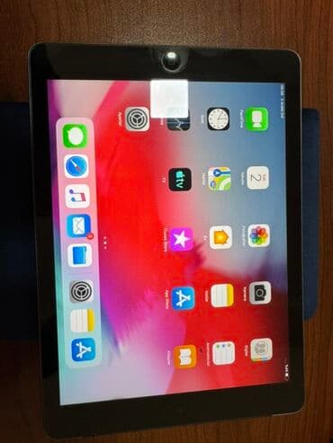 Masaüstü kompüterlər və iş stansiyaları: Apple iPad planşet Xüsusiyyətlər: - Korpus: alüminium unibody, arxa — 5