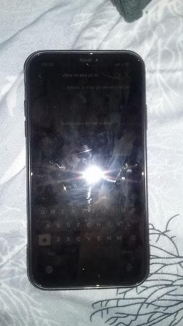 IPhone 11, 64 GB, Qara, Face ID