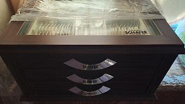 Столовые приборы: Schafer markalı bıçaq–çəngəl dəsti, şüşə qapaqlı taxta vitrin/qutu — 1