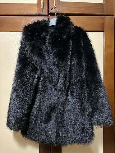 Kürk, Stradivarius, XS, rəng - Qara