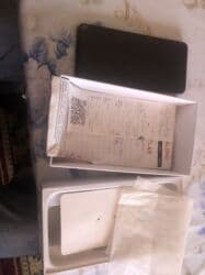 internet guclendirici modem: Oukitel smartfon - Marka: Oukitel (arxa qapaqda loqo) - Korpus rəngi — 4