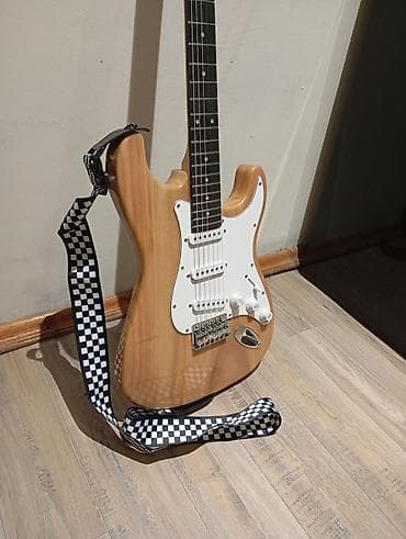 gitara qara: Elektron gitara, 6 sim, Yeni, Ünvandan götürmə, Pulsuz çatdırılma, Ödənişli çatdırılma — 8