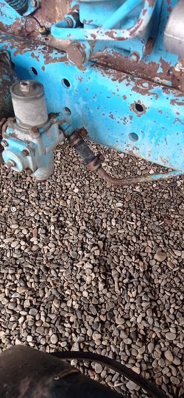 ezik mawinlar: Satılır traktor zavodu ili 1990 — 3