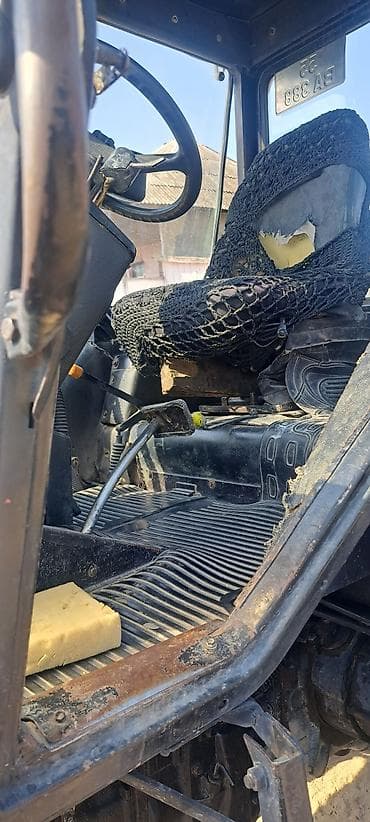 masin sat.az: Belarus MTZ 821 traktor - Rəng: mavi, kabinli - 4x4 (ön aparıcı — 9
