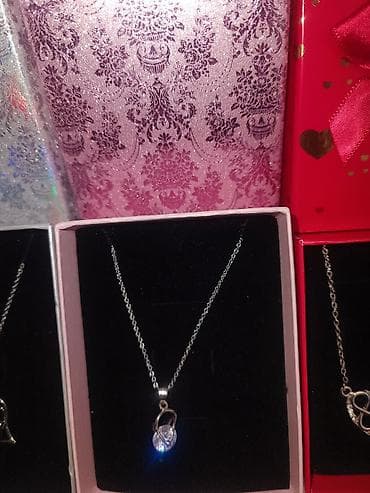 Спорт и отдых: Gümüşu rəngli zərif boyunbağılar – hədiyyə qutusunda Məhsul — 2