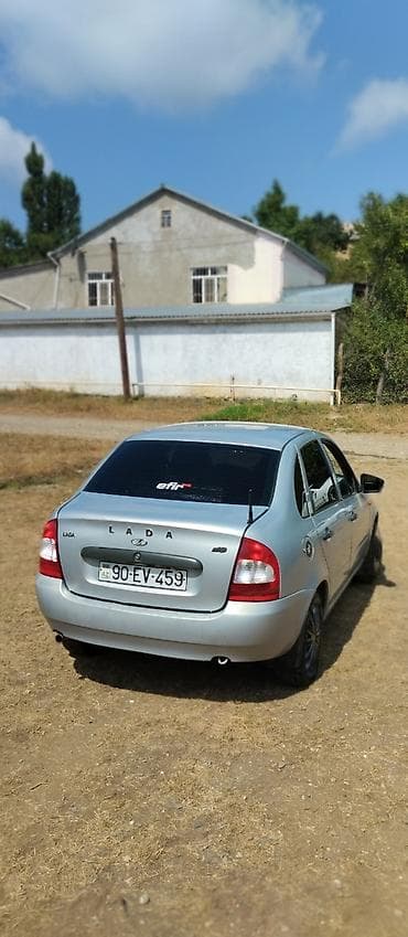 mersedes 2 4: VAZ (LADA) Priora: 1.6 l | 2008 il Sedan — 4