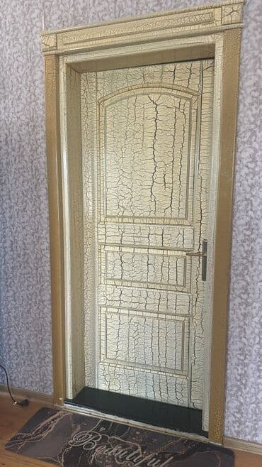 Dekorativ daxili qapı – retro krakelür effektli - Material: massiv