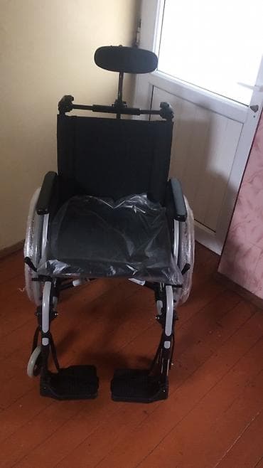 Manual təkərli arabə – baş dayaqlı, premium səviyyəli model Məhsul