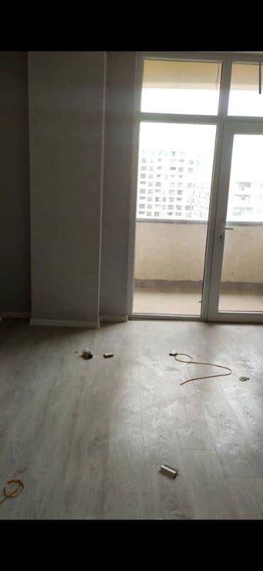 arenda pub restoran: 3otaq 95kv.m sahəsi olan mənzil kirayə verilir.Mənzildə kombi istilik — 7