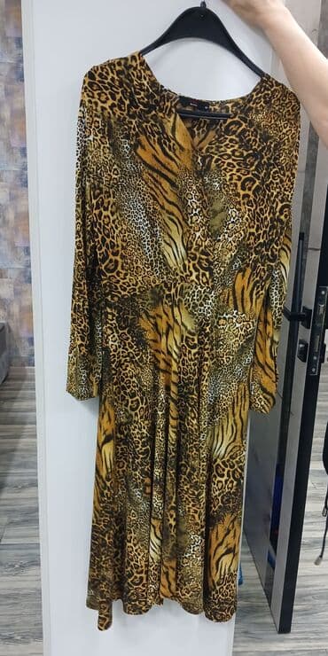 plasma pen aparat: Нарядное тигровое платье хорошего качества .Почти новое размер 42 — 1