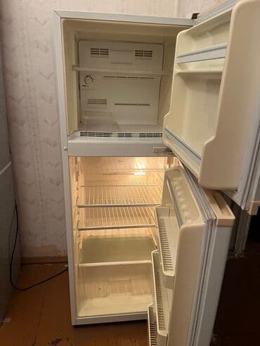 daewoo soyuducu: Daewoo ikiqapılı soyuducu - Üst hissədə dondurucu, alt hissədə əsas — 2