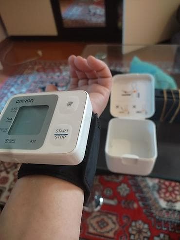 Tonometrlər: Omron RS2 bilək tipli qan təzyiqi ölçən cihaz - Türkiyədən aptekdən — 6