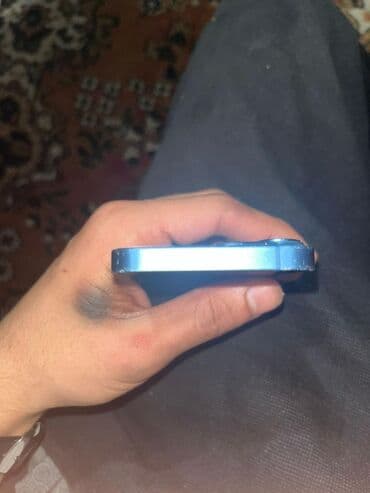 Samsung: IPhone 13, Mavi, Face ID — 7