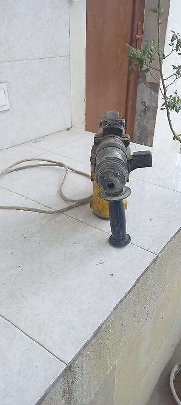 masa ustu drel: Ağır tip elektrik otboynik/peredelynik (şpindelli perforator). Beton — 2