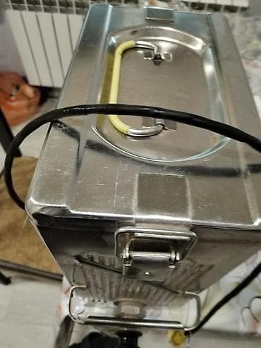 radiyatr: Paslanmayan poladdan hazırlanmış elektrikli yağlı radiator/konvektor — 1