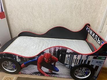 o7 sekilleri: Balaca yeniyetmə üçün maşın formalı çarpayı - Dizayn: Yan panellərdə — 1