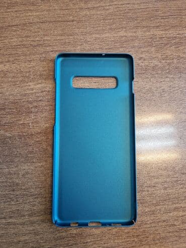 Samsung Galaxy S10+ üçün tünd mavi rəngdə, səliqəli dizaynlı telefon