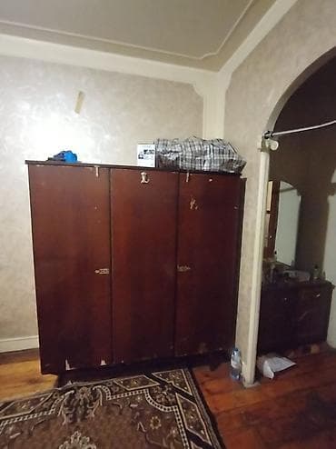 xirdalan kiraye ev: 2 nəfər tələbə oğlan var 1 nəfər tələbə oğlan lazımdır — 6